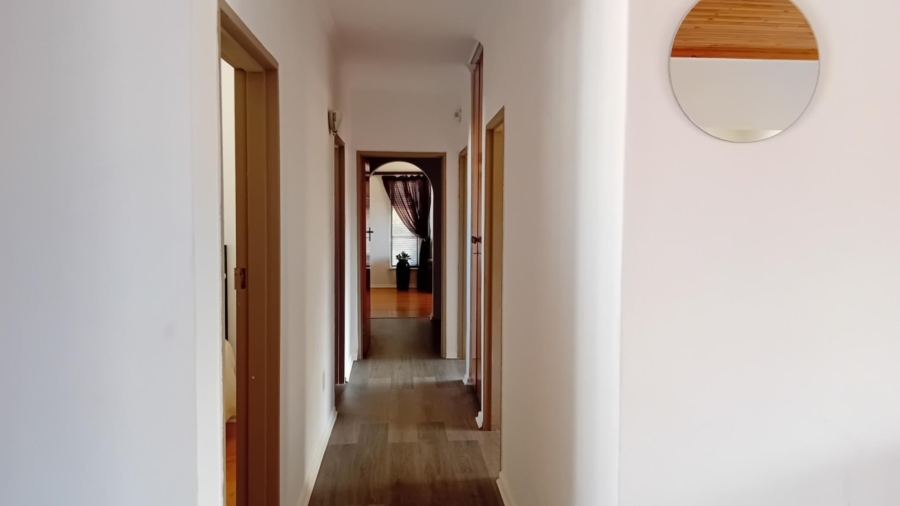 4 Bedroom Property for Sale in Parkersdorp Western Cape